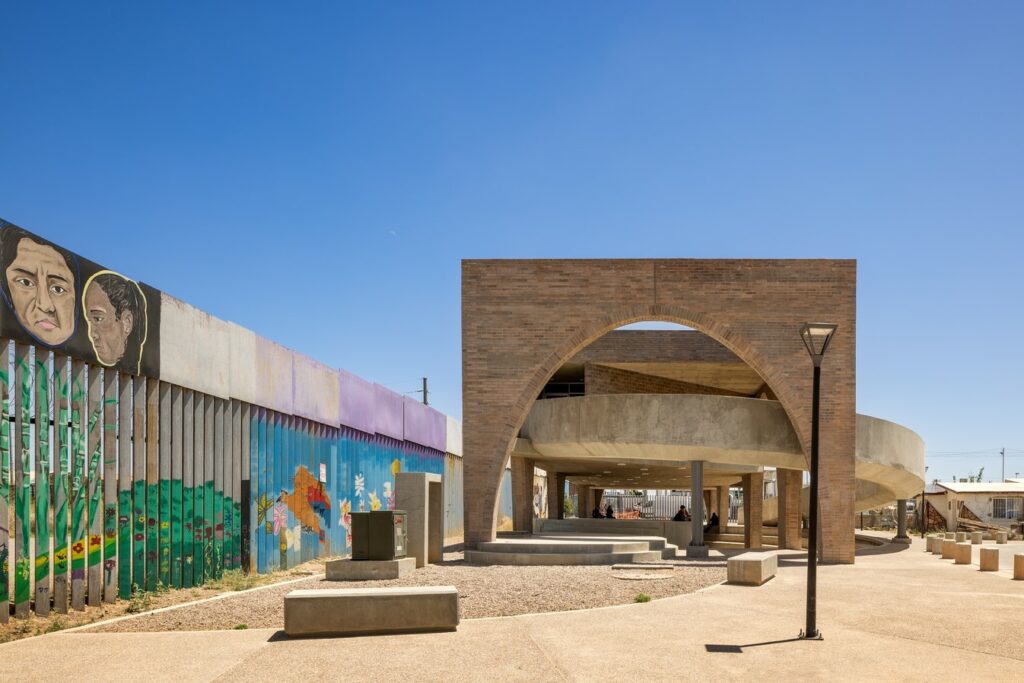 Border Library and Public Park | Fernanda Canales - Sheet 3